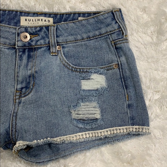 Bullhead Denim Jean Shorts Size 7 Great Distressed - Picture 2 of 5